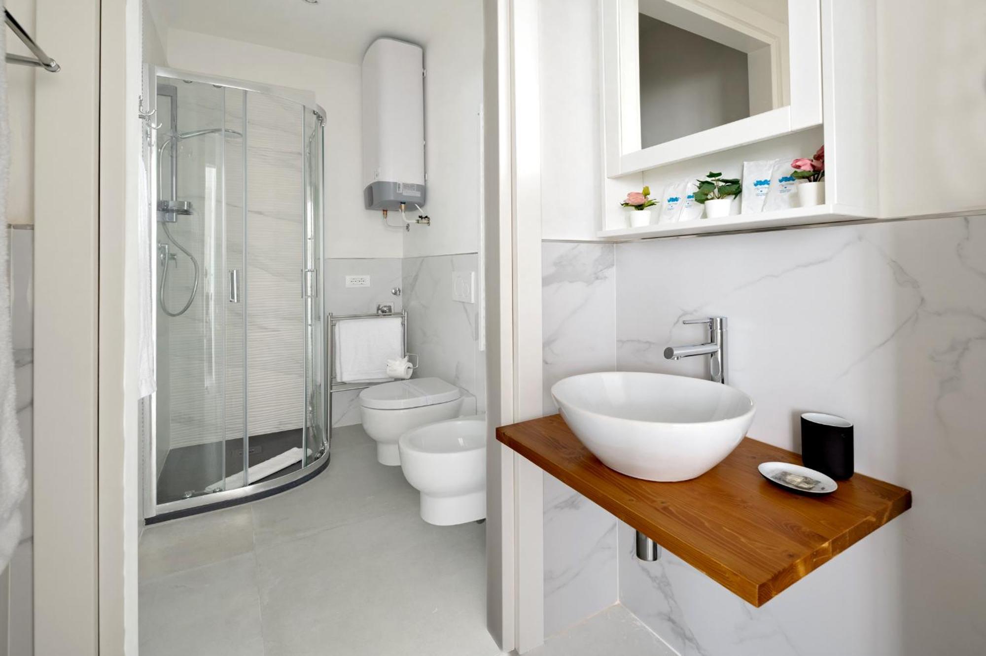Via Ponte Alle Mosse, 19 - Florence Charming Apartments - A Chic, Newly Renovated Apartment Near Tram Leopolda, A Few Min From Downtown ภายนอก รูปภาพ